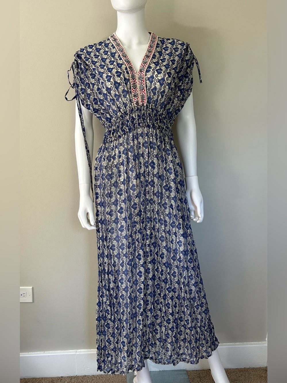 Vineet Bahl XS Blue Boho Print Midi Dress Embroidered V Neck Smocked Waist